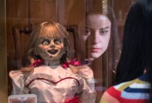 Фото - Видео: Warner показала, чем кукла Аннабель занималась в самоизоляции